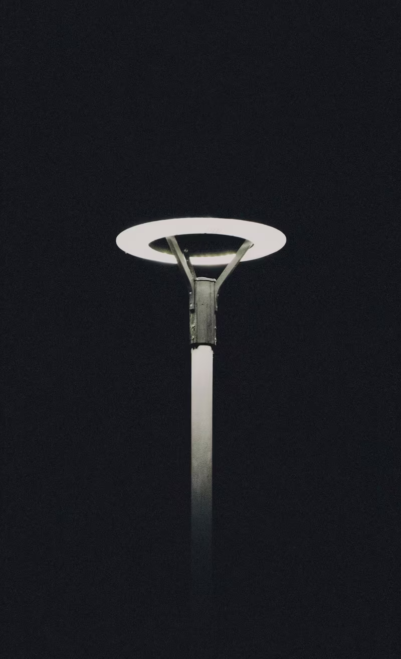 תמונת מנורה יפה של אלויק תאורה