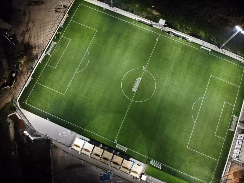 תמונה מספר 2 של פרויקט תאורה מגרשי אימונים הליגה לנשים של חברת אלויק תאורה